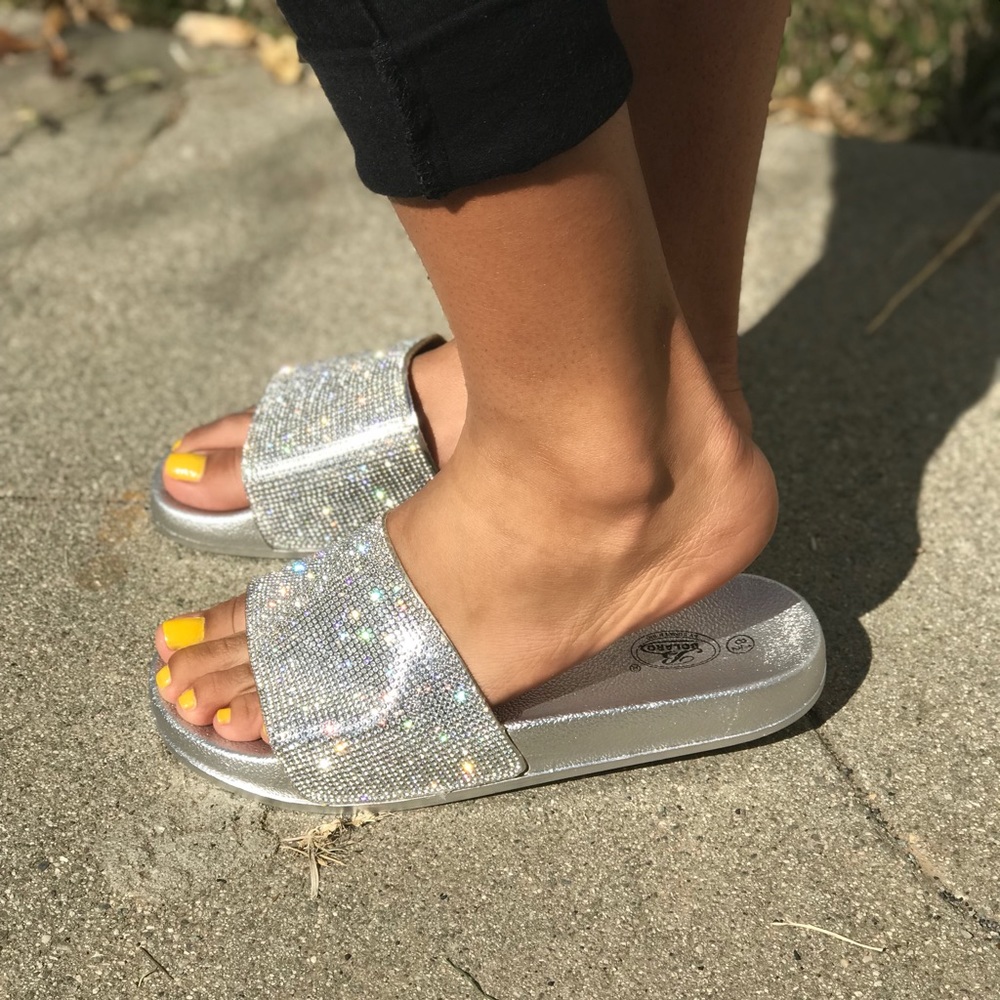 LAST PAIR SIZE 9 !!! Silver diamond slides  - Picture 3 of 3